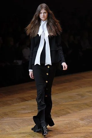 Look 14